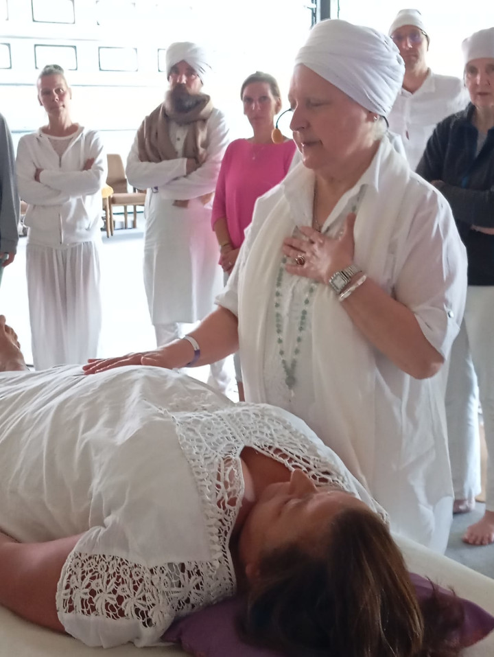 Masseurin Dyal Kaur aus Italien